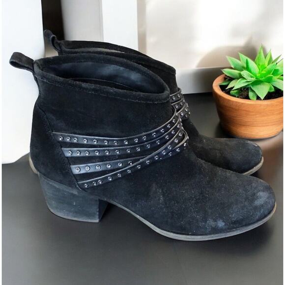 Jessica Simpson black suede Belted Leather ankle boots Women’s Size 8 Booties - Picture 1 of 7